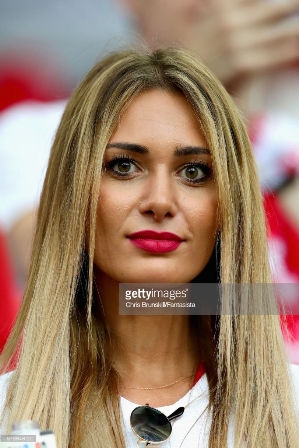 Futbol bayramının gözəlləri -  FOTOLAR